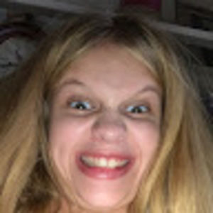 Meet your Posher, Claire